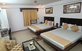 Hotel Su Shree Continental Dx 5 Mins From New Delhi Railway Station & Free Car Parking